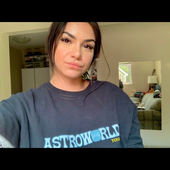 Meet your Posher, Layla - Picture 1 of 1